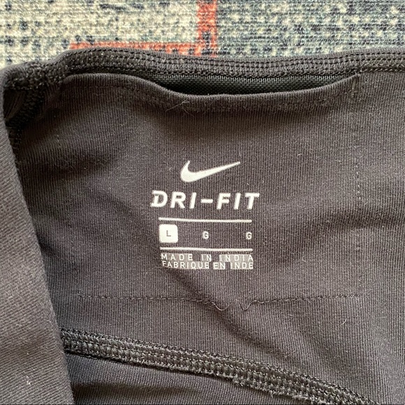 ✨Nike Capris - Picture 4 of 6